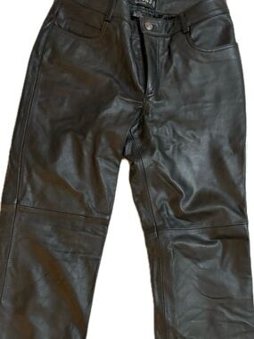 Classic Women’s Authentic Leather Pants
Size 11